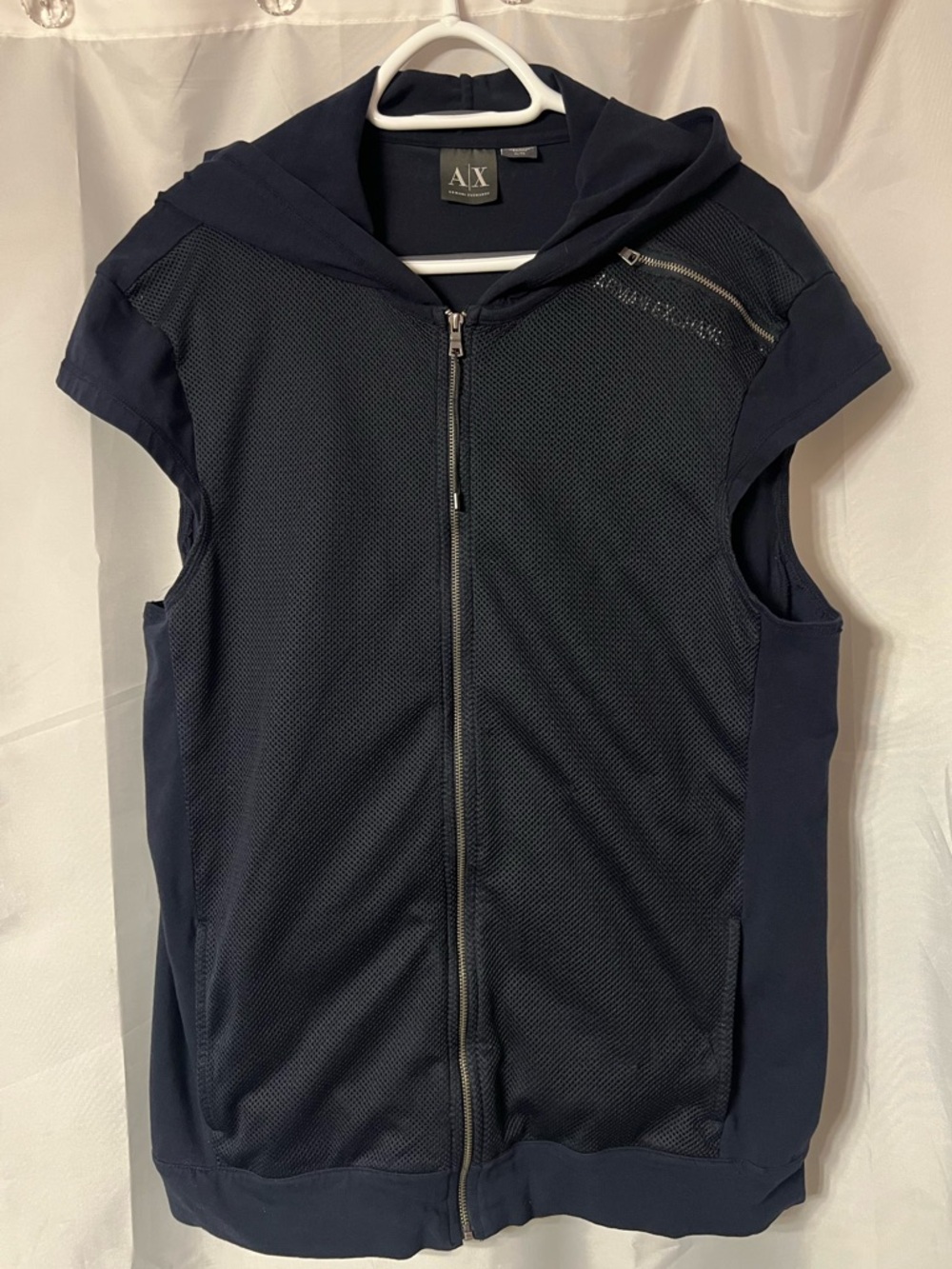 A|X Armani Exchange Navy Zip Front Hooded Cap Sleeveless Jacket / Vest. Size XL